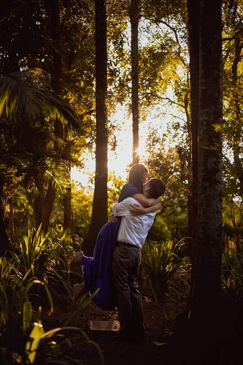 Inspiração e ideias criativas  ensaio fotográfico pré casamento de casal no Parque da Água Branca '