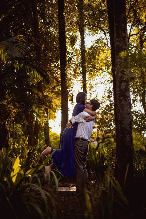 Inspiração e ideias criativas  ensaio fotográfico pré casamento de casal no Parque da Água Branca '