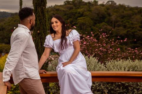 Inspiração e ideias criativas  ensaio fotográfico pré casamento de casal em São Roque - SP'