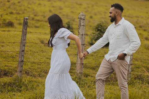 Inspiração e ideias criativas  ensaio fotográfico pré casamento de casal em São Roque - SP'