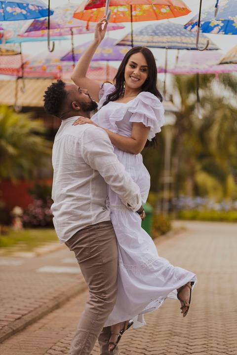 Inspiração e ideias criativas  ensaio fotográfico pré casamento de casal em São Roque - SP'