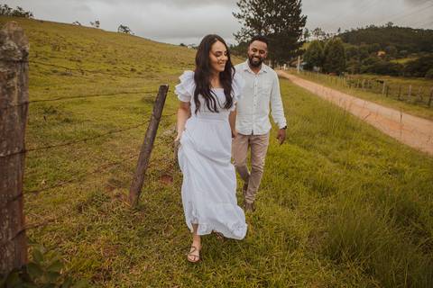 Inspiração e ideias criativas  ensaio fotográfico pré casamento de casal em São Roque - SP'