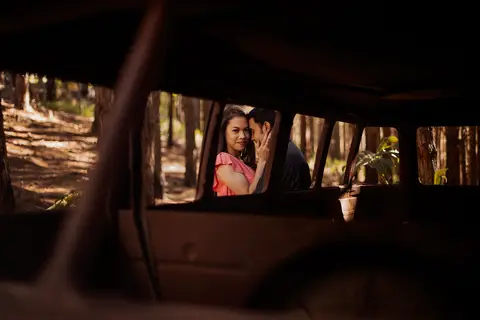 Inspiração e ideias criativas  ensaio fotográfico pré casamento de casal no Sítio das Borboletas'