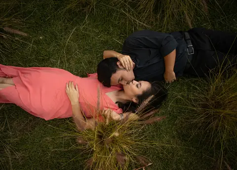 Inspiração e ideias criativas  ensaio fotográfico pré casamento de casal no Sítio das Borboletas'