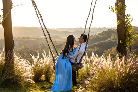 Inspiração e ideias criativas  ensaio fotográfico pré casamento de casal no Sítio das Borboletas'