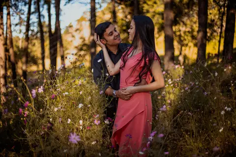 Inspiração e ideias criativas  ensaio fotográfico pré casamento de casal no Sítio das Borboletas'