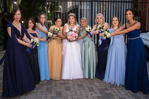 Inspiração e ideias criativas de fotos fotográfico de Making Of da noiva no Pavaneli Eventos - Butantã - SP'