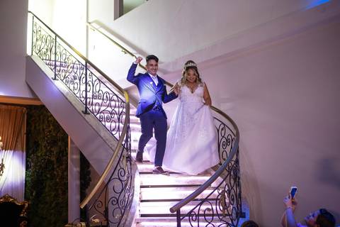 Inspiração e ideias criativas de fotos fotográfico de Making Of da noiva no Pavaneli Eventos - Butantã - SP'