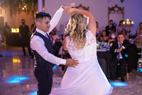 Inspiração e ideias criativas de fotos fotográfico de Making Of da noiva no Pavaneli Eventos - Butantã - SP'