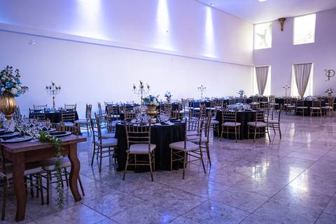 Inspiração e ideias criativas de fotos fotográfico de Making Of da noiva no Pavaneli Eventos - Butantã - SP'