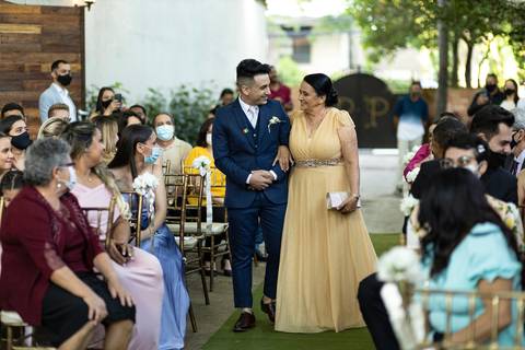 Inspiração e ideias criativas de fotos fotográfico de Making Of da noiva no Pavaneli Eventos - Butantã - SP'