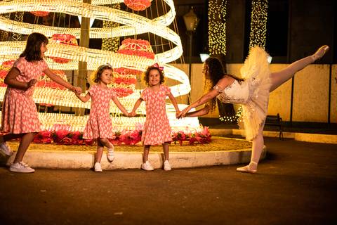 Inspiração e ideias criativas ensaio fotográfico pré casamento pré wedding de casal na cidade Socorro - SP'