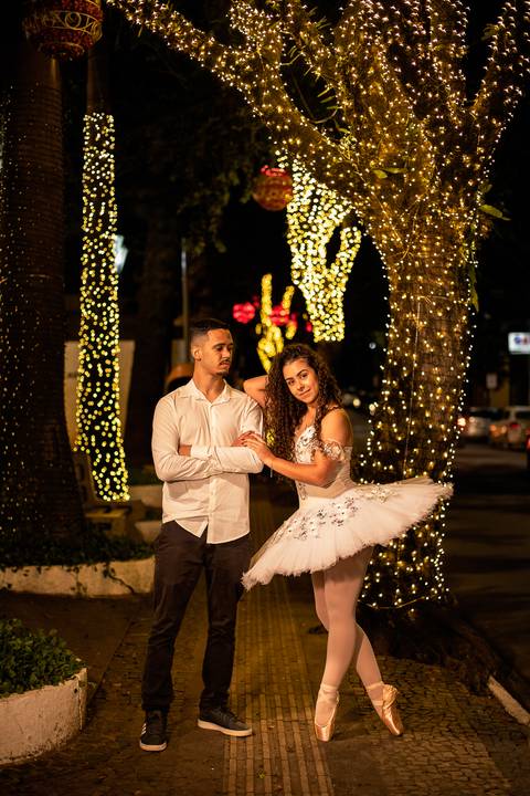Inspiração e ideias criativas ensaio fotográfico pré casamento pré wedding de casal na cidade Socorro - SP'