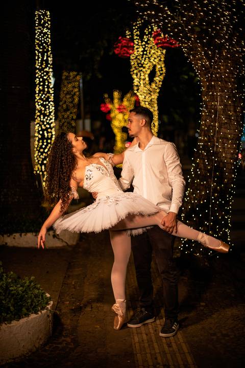 Inspiração e ideias criativas ensaio fotográfico pré casamento pré wedding de casal na cidade Socorro - SP'