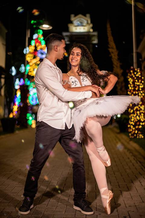Inspiração e ideias criativas ensaio fotográfico pré casamento pré wedding de casal na cidade Socorro - SP'