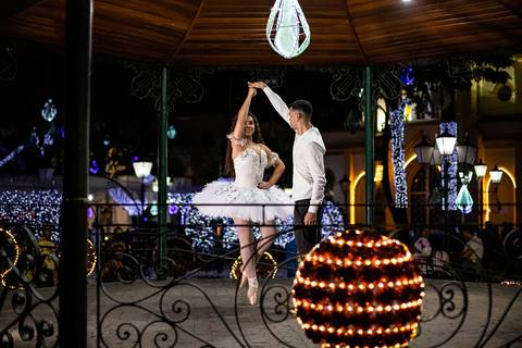 Inspiração e ideias criativas ensaio fotográfico pré casamento pré wedding de casal na cidade Socorro - SP'