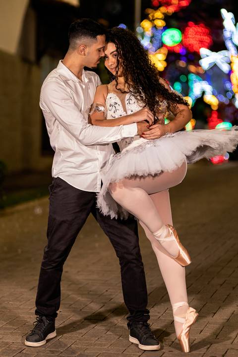 Inspiração e ideias criativas ensaio fotográfico pré casamento pré wedding de casal na cidade Socorro - SP'