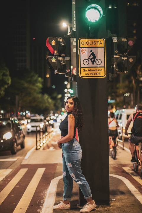 Inspiração e ideias criativas de ensaio de debutante ensaio girl power ensaio girl boss Ensaio Fotográfico feminino na Paulista - SP '