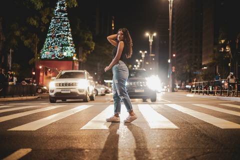 Inspiração e ideias criativas de ensaio de debutante ensaio girl power ensaio girl boss Ensaio Fotográfico feminino na Paulista - SP '