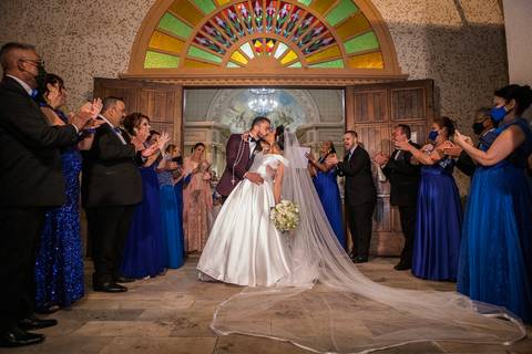 Inspiração e ideias criativas de fotos fotográfico de casamento na Capela Regina Mundi'