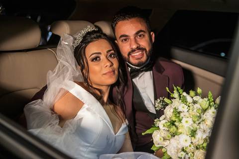 Inspiração e ideias criativas de fotos fotográfico de casamento registro no carro '