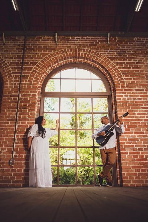 Inspiração e ideias criativas ensaio fotográfico pré casamento pré wedding de casal em Paranapiacaba - SP'