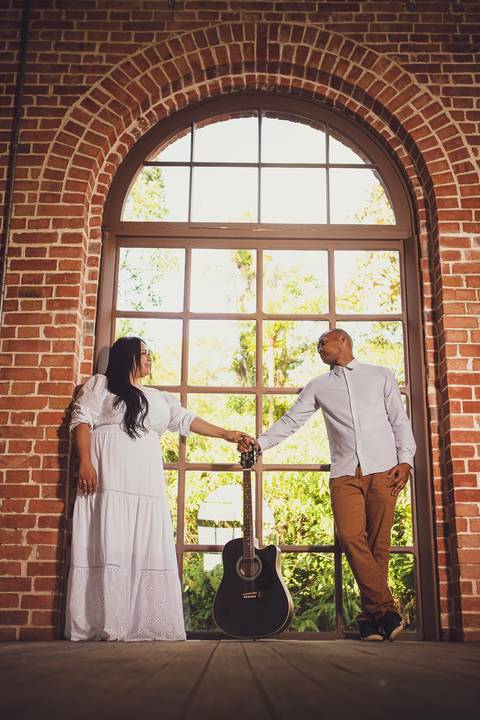 Inspiração e ideias criativas ensaio fotográfico pré casamento pré wedding de casal em Paranapiacaba - SP'