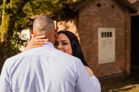 Inspiração e ideias criativas ensaio fotográfico pré casamento pré wedding de casal em Paranapiacaba - SP'
