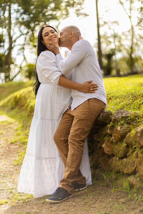 Inspiração e ideias criativas ensaio fotográfico pré casamento pré wedding de casal em Paranapiacaba - SP'
