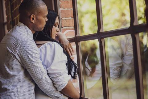 Inspiração e ideias criativas ensaio fotográfico pré casamento pré wedding de casal em Paranapiacaba - SP'
