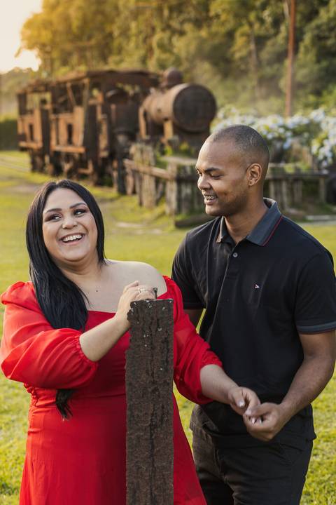 Inspiração e ideias criativas ensaio fotográfico pré casamento pré wedding de casal em Paranapiacaba - SP'