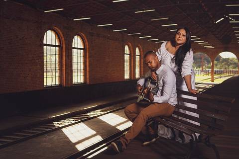 Inspiração e ideias criativas ensaio fotográfico pré casamento pré wedding de casal em Paranapiacaba - SP'