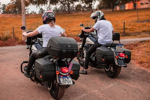 Inspiração e ideias criativas ensaio fotográfico pré casamento pré wedding de casal em Santana de Parnaíba e São Roque '
