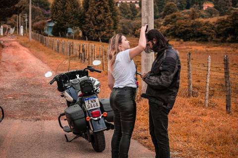 Inspiração e ideias criativas ensaio fotográfico pré casamento pré wedding de casal em Santana de Parnaíba e São Roque '