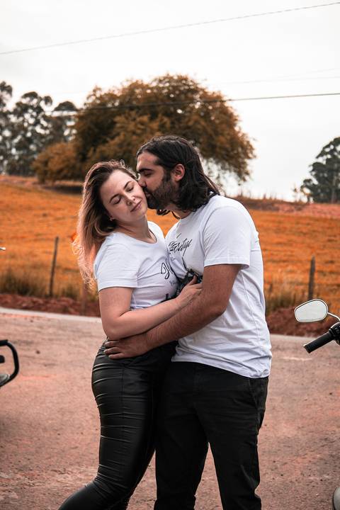 Inspiração e ideias criativas ensaio fotográfico pré casamento pré wedding de casal em Santana de Parnaíba e São Roque '