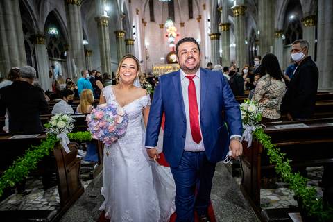 Inspiração e ideias criativas de fotos fotográfico de casamento na Igreja Paróquia Santuário Nossa Senhora Aparecida'
