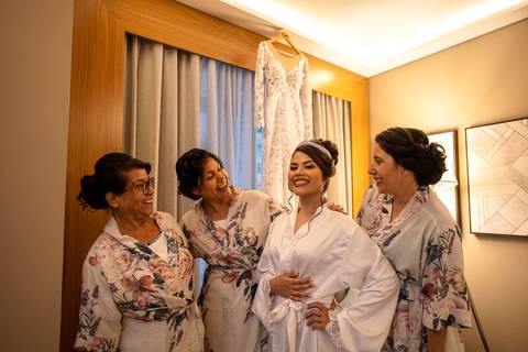 Inspiração e ideias criativas de fotos fotográfico de casamento making of da noiva no Hotel Sheraton Santos'