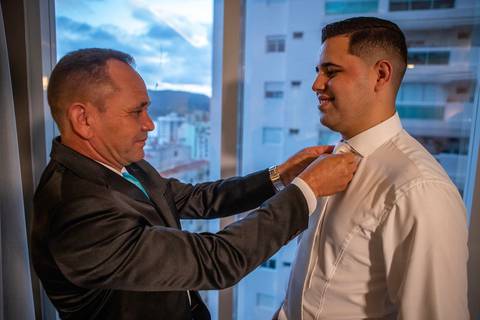 Inspiração e ideias criativas de fotos fotográfico de casamento making of do noivo no Hotel Sheraton Santos'