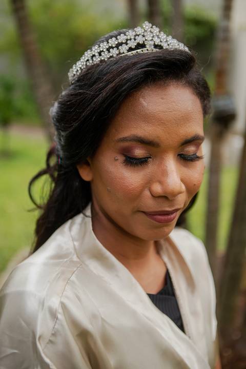 Inspiração e ideias criativas de fotos fotográfico de Making Of da noiva em São Caetano do Sul'