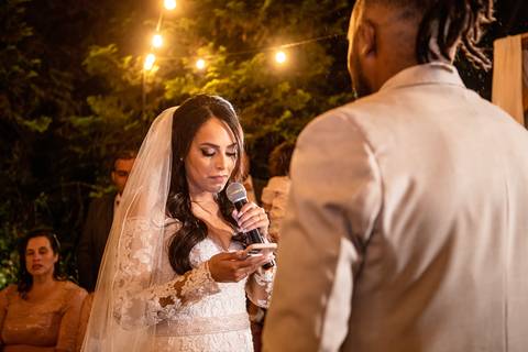 Inspiração e ideias criativas de fotos fotográfico de casamento momento da cerimônia no Villa Mantova Santana de Parnaíba - SP'