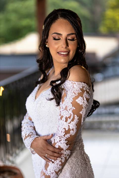 Inspiração e ideias criativas de fotos fotográfico de Making Of da noiva no Villa Mantova Santana de Parnaíba - SP'