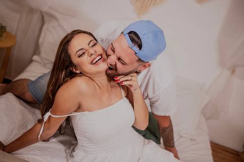 Inspiração e ideias criativas de fotos pré wedding 
intimista feito em casa São Paulo - SP'