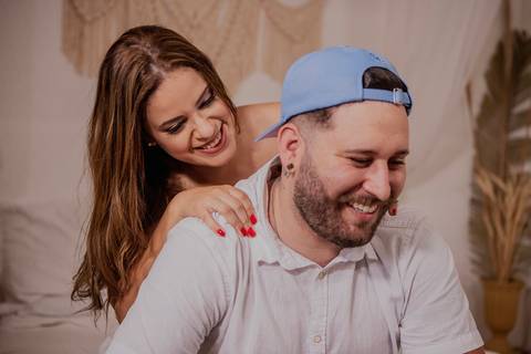 Inspiração e ideias criativas de fotos pré wedding 
intimista feito em casa São Paulo - SP'