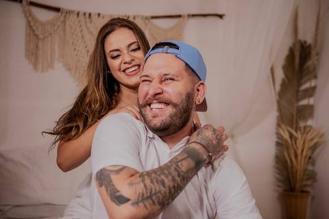 Inspiração e ideias criativas de fotos pré wedding 
intimista feito em casa São Paulo - SP'