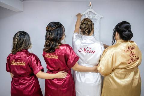 Inspiração e ideias criativas de fotos fotográfico de Making Of da noiva Studio Sobral -SP'