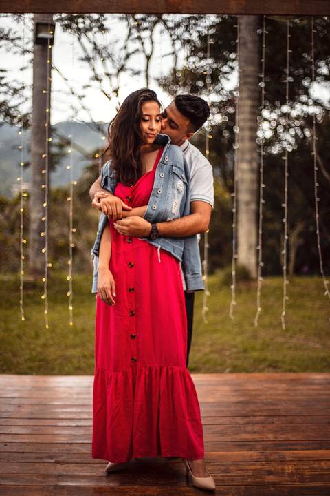 Inspiração e ideias criativas ensaio fotográfico pré casamento pré wedding de casal no Espaço Buffet Aloha Mogi'