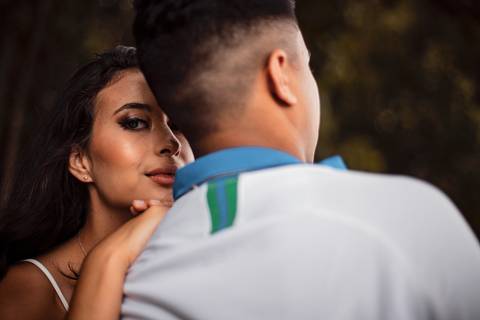 Inspiração e ideias criativas ensaio fotográfico pré casamento pré wedding de casal no Parque Centenário - SP'