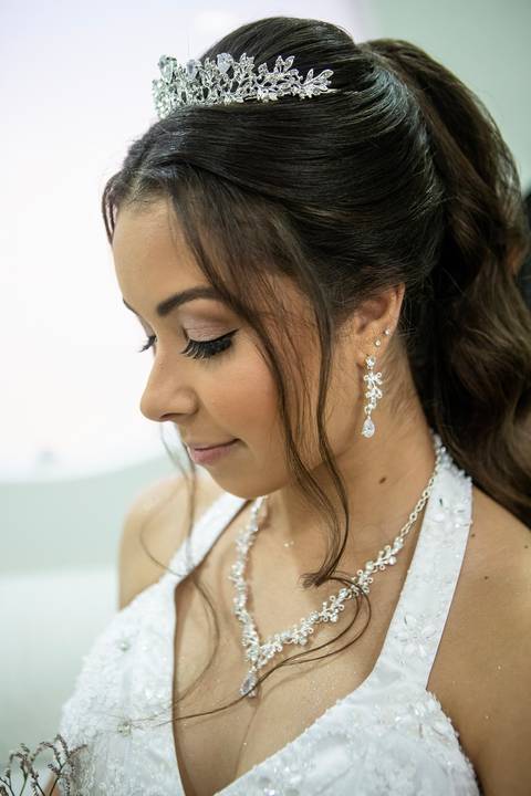 Inspiração e ideias criativas de fotos fotográfico de casamento Making Of da noiva no espaço Buffet Mediterrâneo - SP'