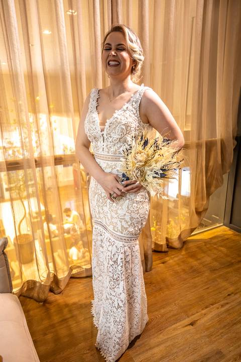 Inspiração e ideias criativas de fotos fotográfico de Making Of da noiva no Coco Bambu - Alphaville'