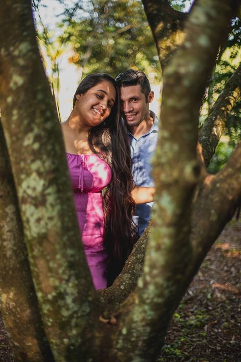 Inspiração e ideias criativas ensaio fotográfico pré casamento pré wedding de casal no Parque Villa Lobos - SP'